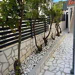 Sajska Apartamento Murter